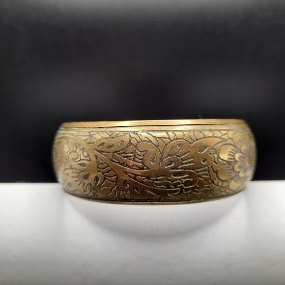 Vintage Brass Floral Wide Bangle Bracelet, 8", Etched Flowers - Picture 12 of 12